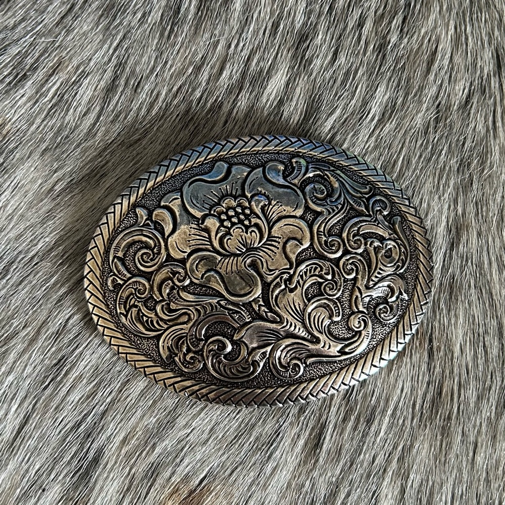 Belt buckle